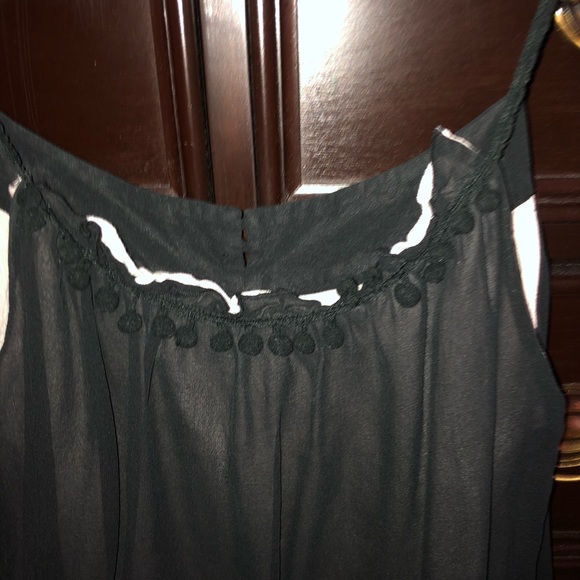 Women’s black top - Picture 2 of 3